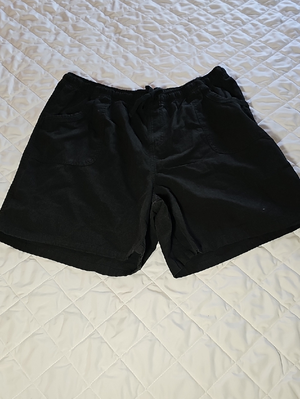 Laura Scott Black Elastic Waist Shorts